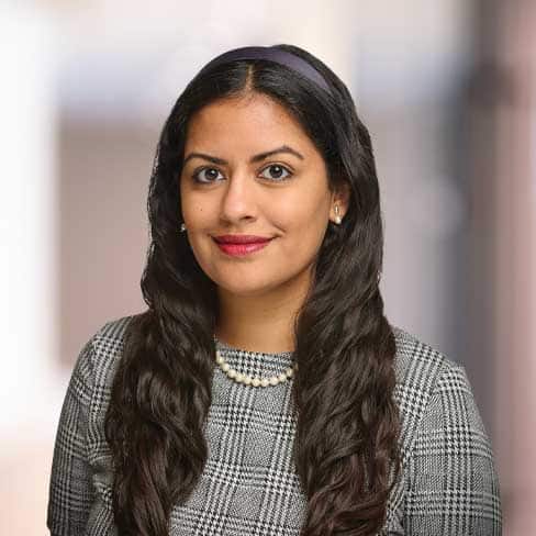 Jasmine Esmailbegui headshot.